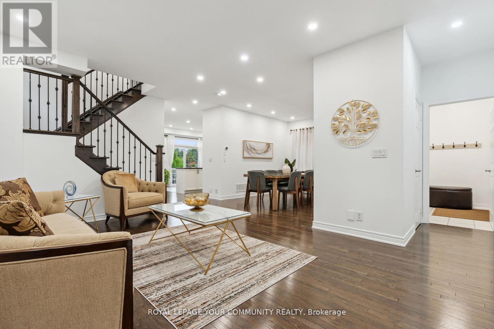 












26 IVY JAY CRESCENT

,
Aurora,




Ontario
L4G0E6

