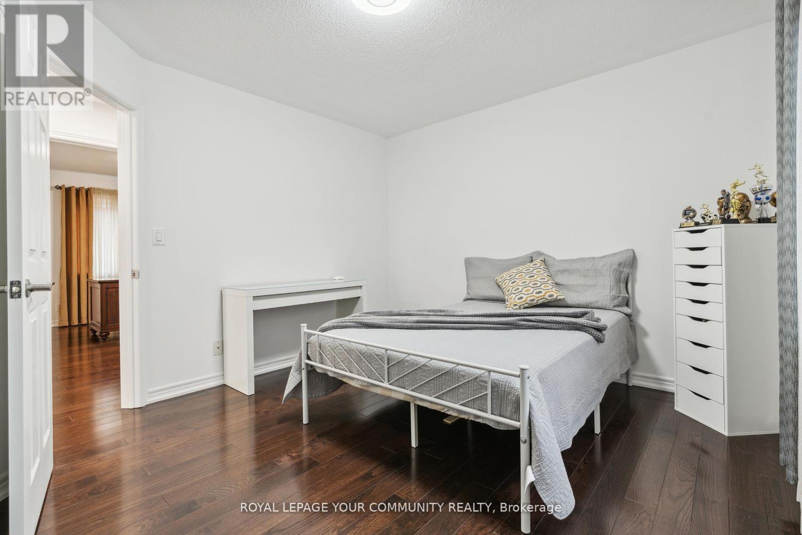 












26 IVY JAY CRESCENT

,
Aurora,




Ontario
L4G0E6


