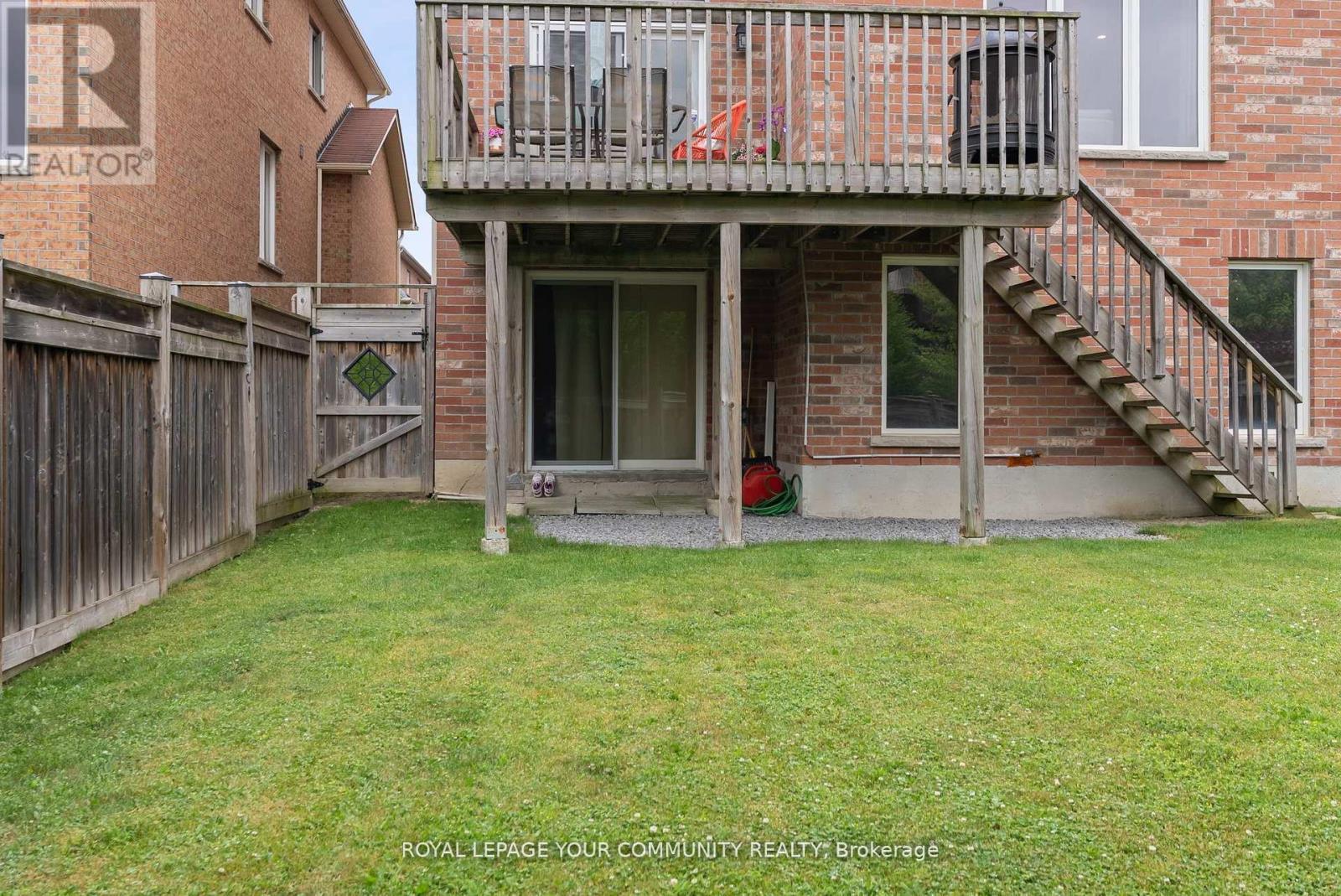 












26 IVY JAY CRESCENT

,
Aurora,




Ontario
L4G0E6

