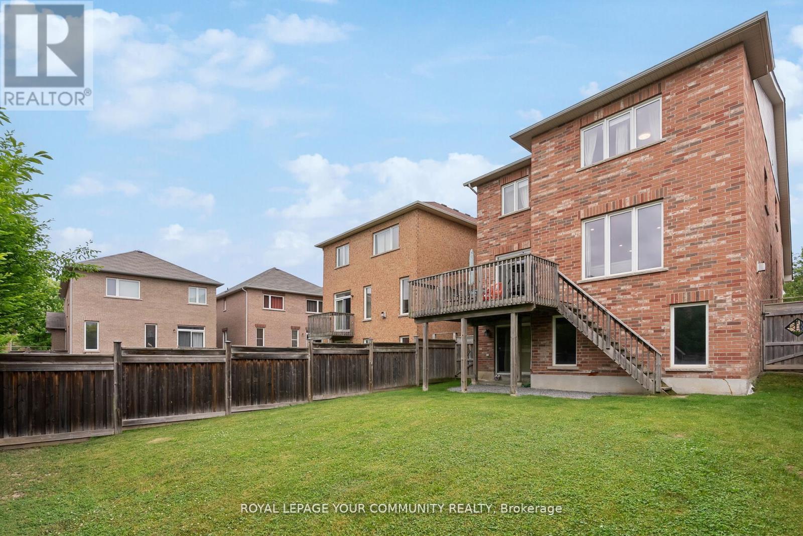 












26 IVY JAY CRESCENT

,
Aurora,




Ontario
L4G0E6

