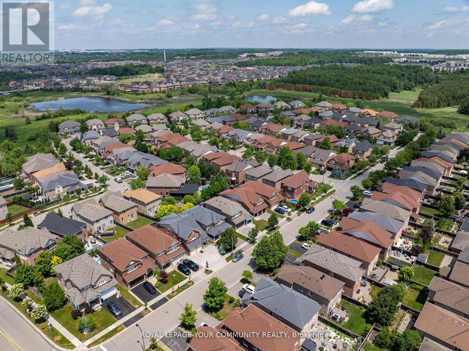 












26 IVY JAY CRESCENT

,
Aurora,




Ontario
L4G0E6

