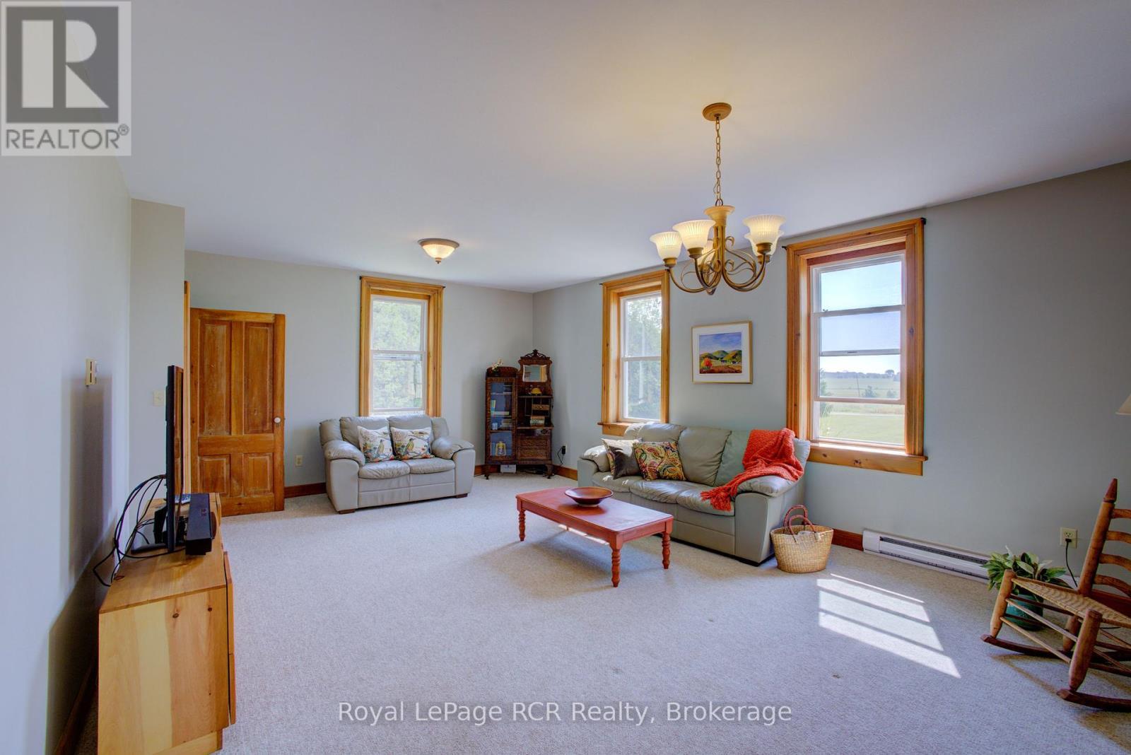












7120 SIXTH LINE

,
Centre Wellington,




Ontario
N0B1J0


