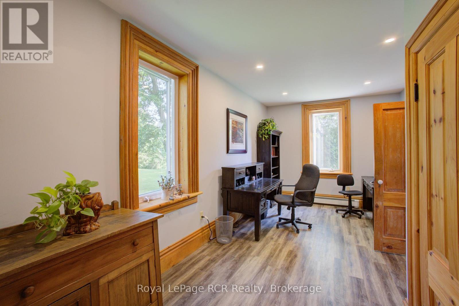 












7120 SIXTH LINE

,
Centre Wellington,




Ontario
N0B1J0

