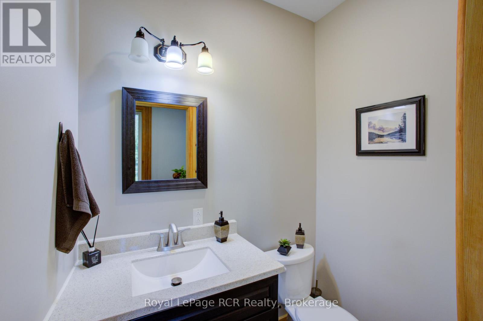 












7120 SIXTH LINE

,
Centre Wellington,




Ontario
N0B1J0

