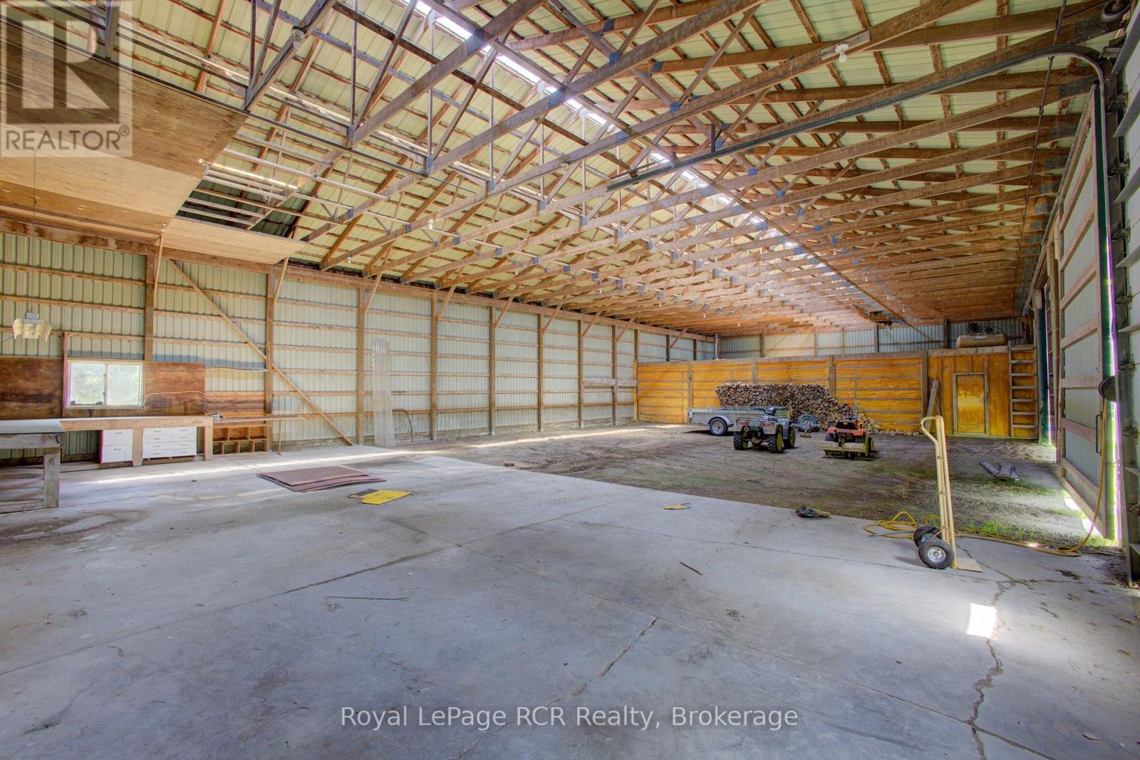 












7120 SIXTH LINE

,
Centre Wellington,




Ontario
N0B1J0


