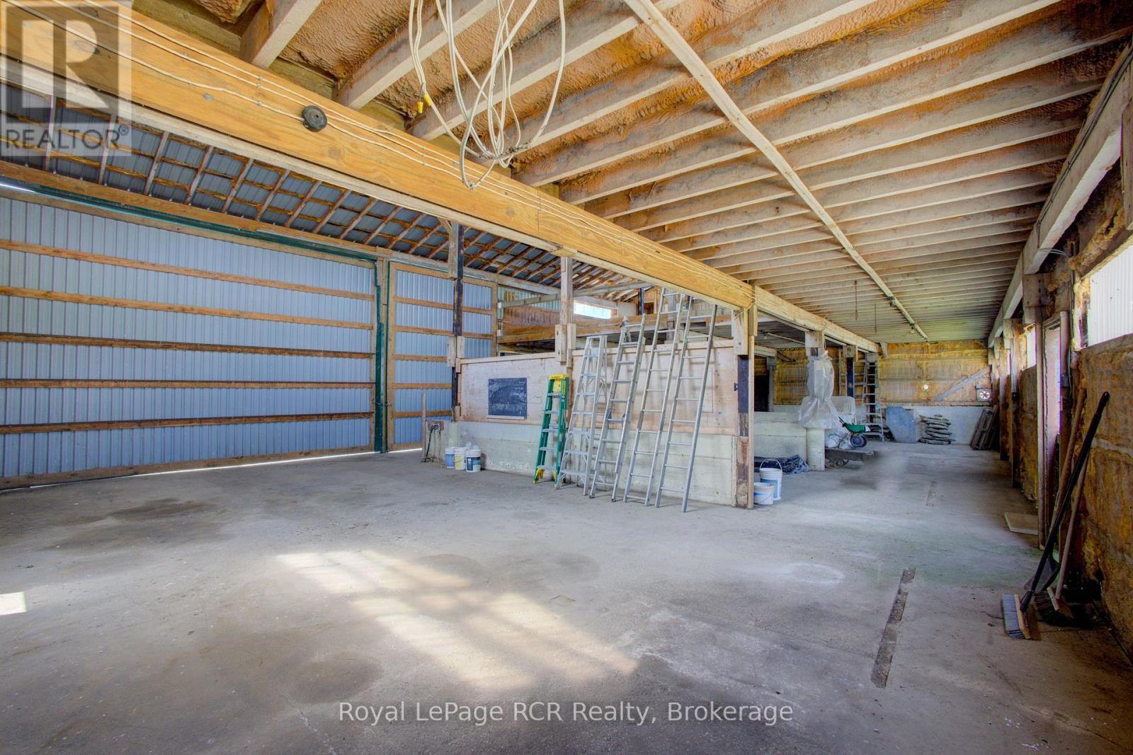 












7120 SIXTH LINE

,
Centre Wellington,




Ontario
N0B1J0

