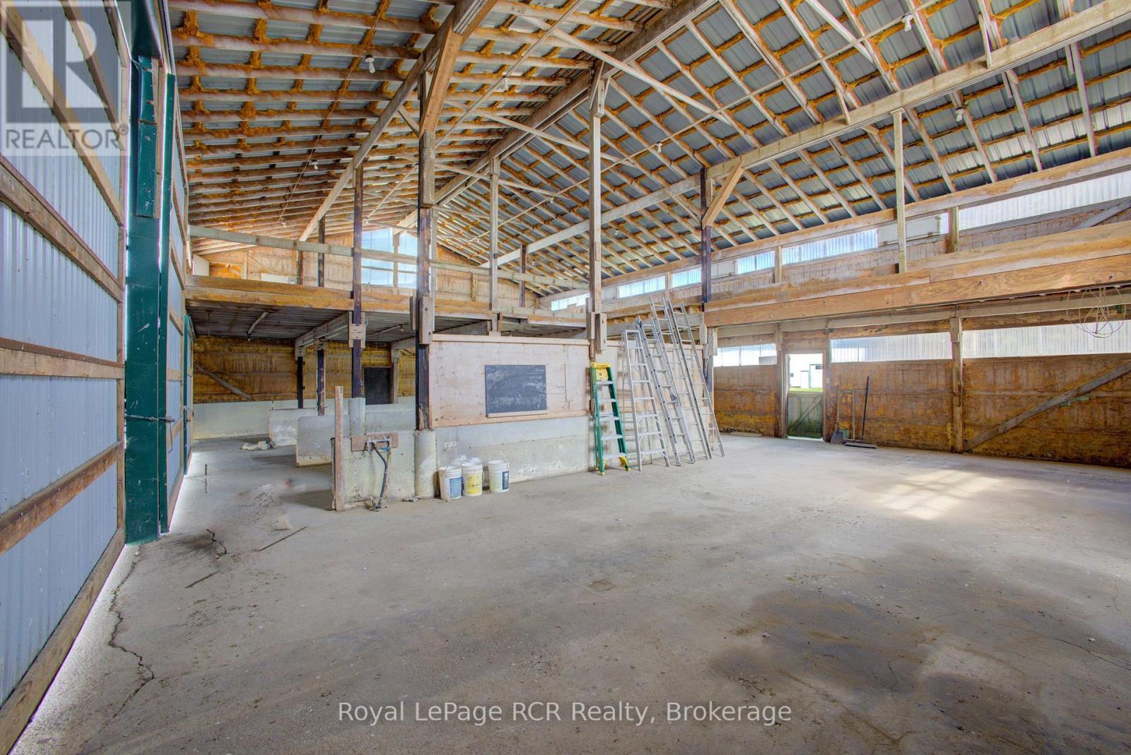 












7120 SIXTH LINE

,
Centre Wellington,




Ontario
N0B1J0

