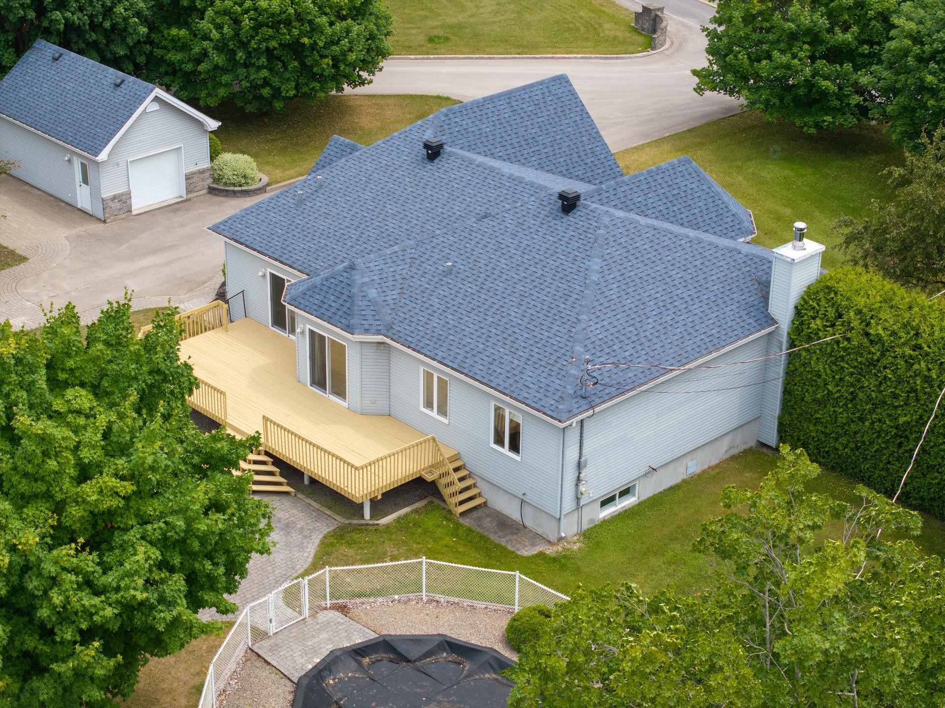 









120


Ch. de la Côte S.

,
Boisbriand,




QC
J7E4H5

