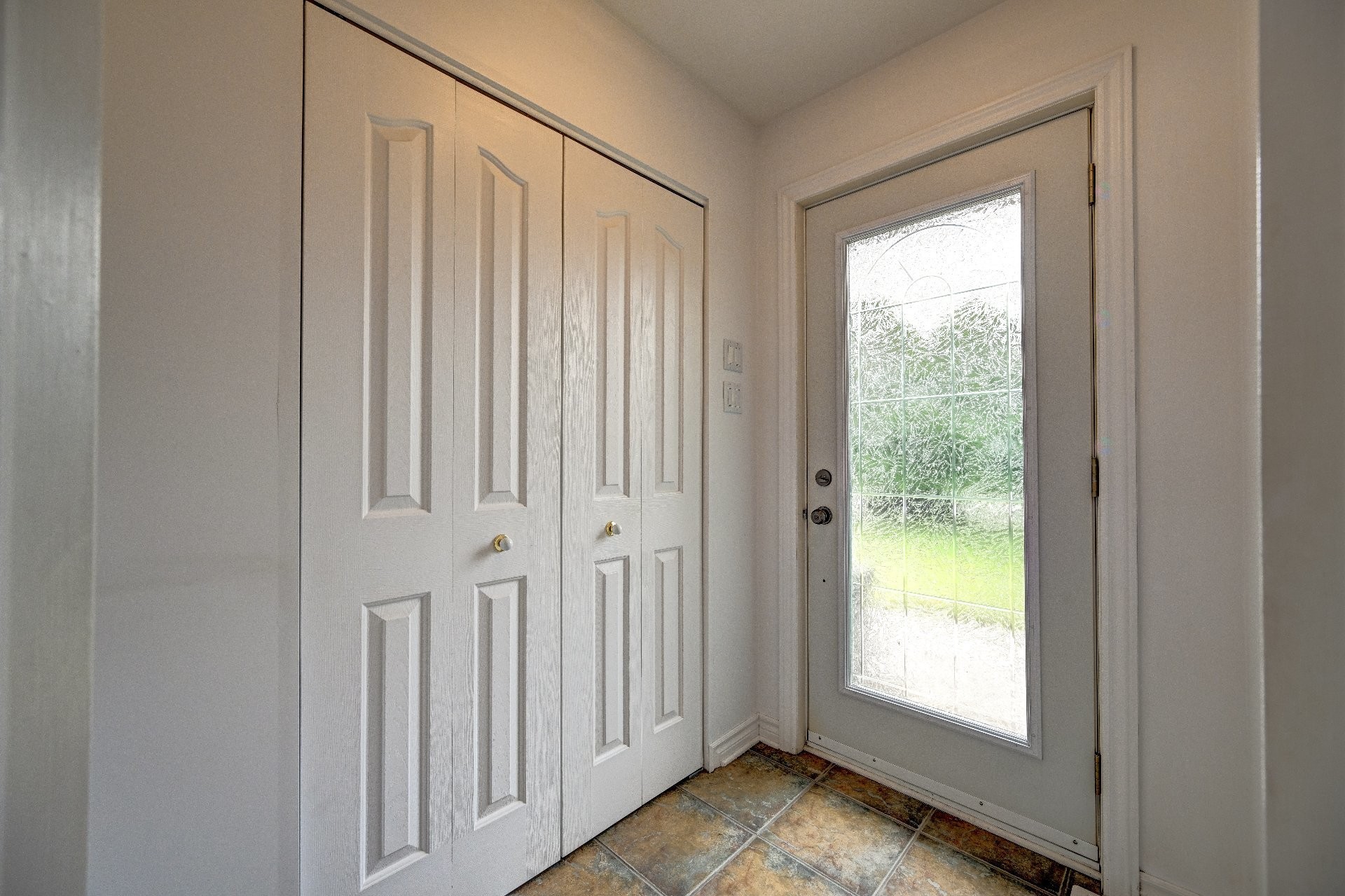 









120


Ch. de la Côte S.

,
Boisbriand,




QC
J7E4H5

