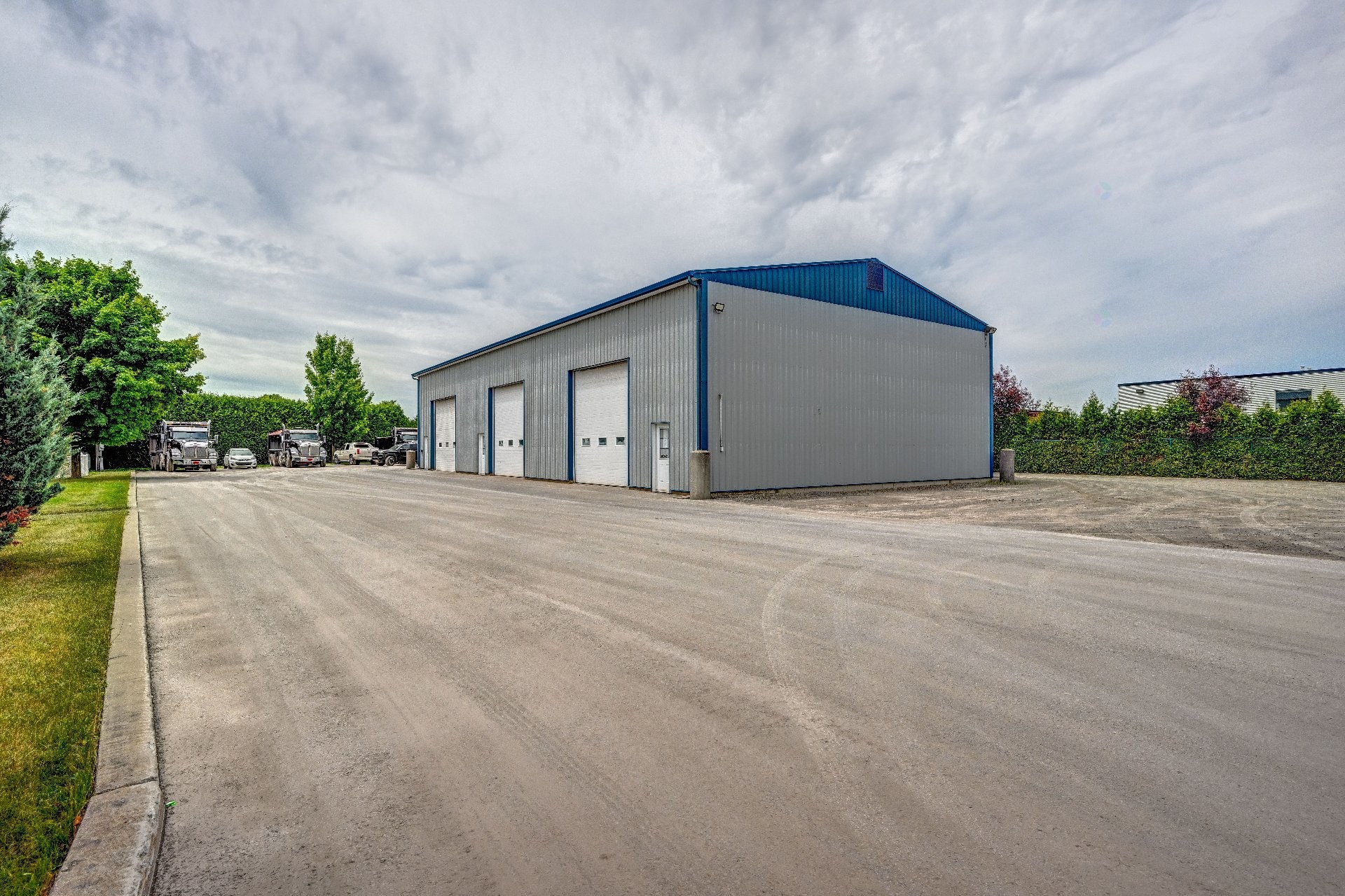 









120


Ch. de la Côte S.

,
Boisbriand,




QC
J7E4H5

