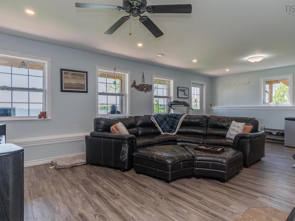 












1280 Big Harbour Island Road

,
River Denys,




NS
B0E 2Y0

