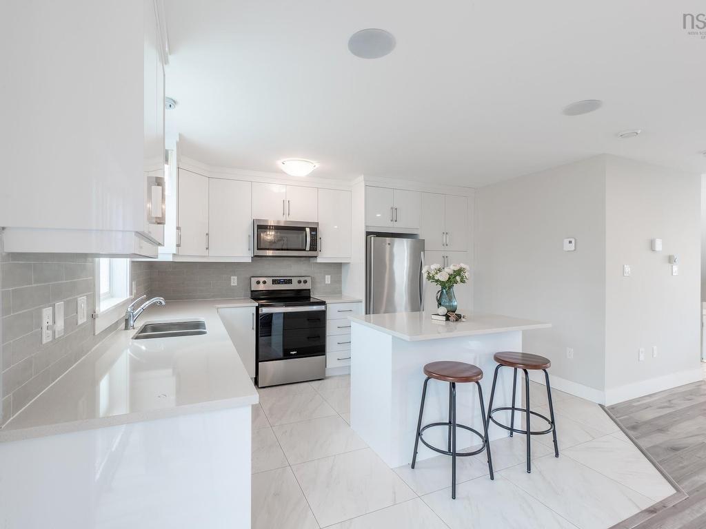 












46 Titanium Crescent

,
Halifax,




NS
B3P 0J3

