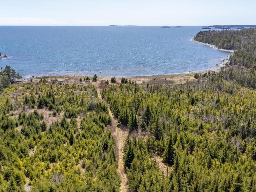 












Highway 7

,
Ecum Secum,







NS
B0J 2A0

