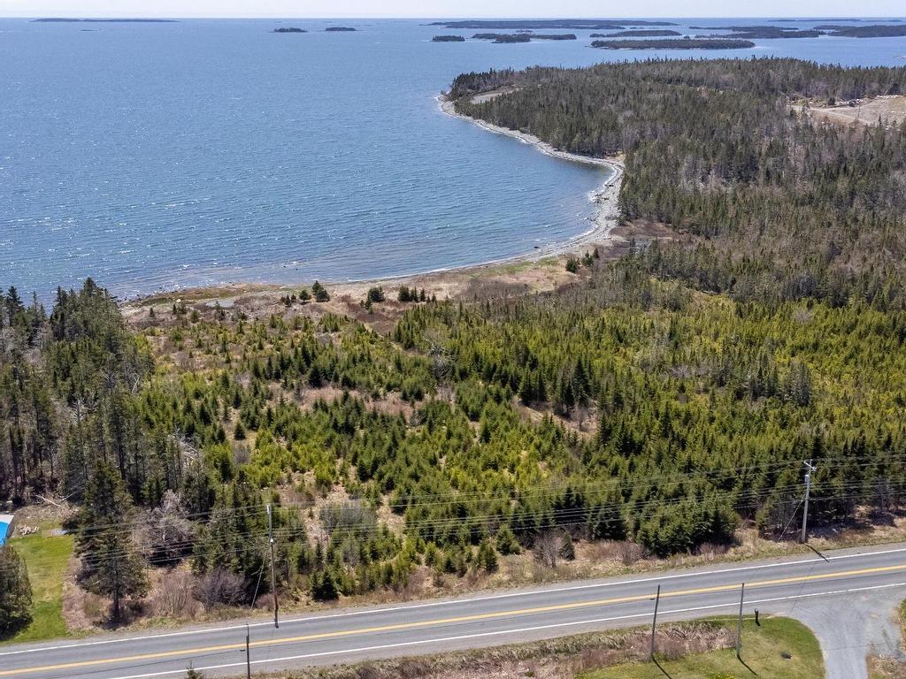 












Highway 7

,
Ecum Secum,







NS
B0J 2A0

