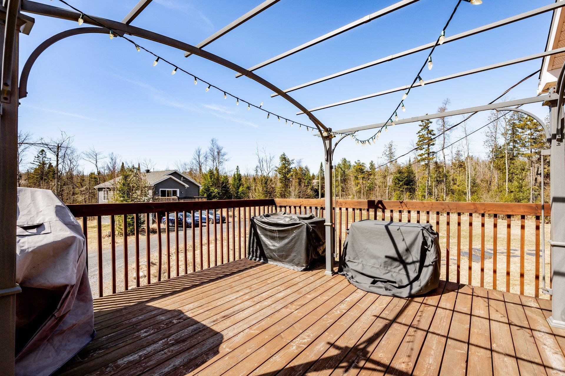 









1065


Rue du Val-des-Pruches

,
Sherbrooke (Brompton/Rock Forest/Saint-Élie/Deauville),




QC
J1N0A1


