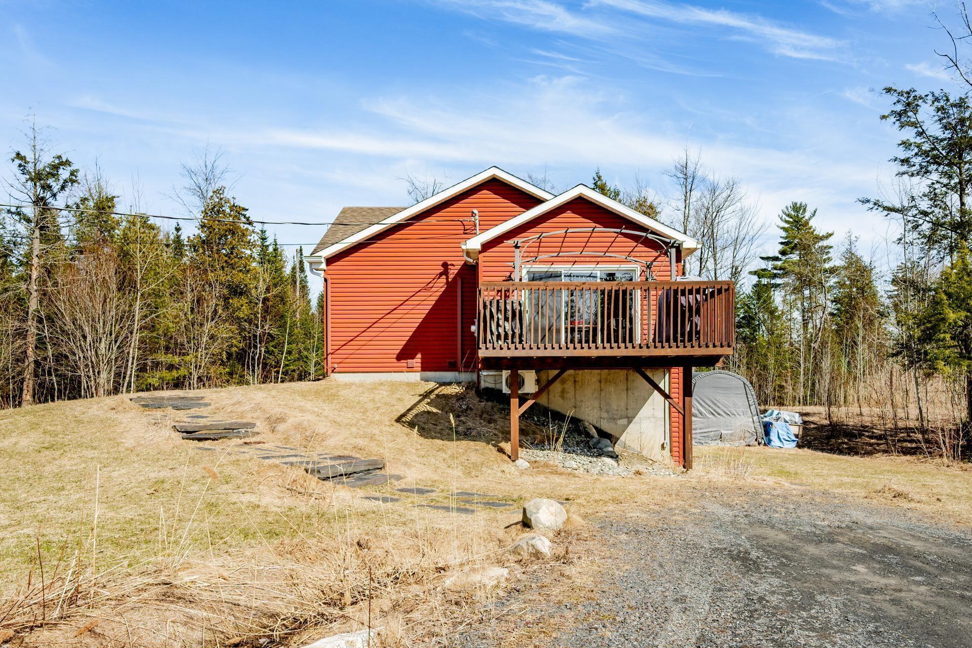 









1065


Rue du Val-des-Pruches

,
Sherbrooke (Brompton/Rock Forest/Saint-Élie/Deauville),




QC
J1N0A1

