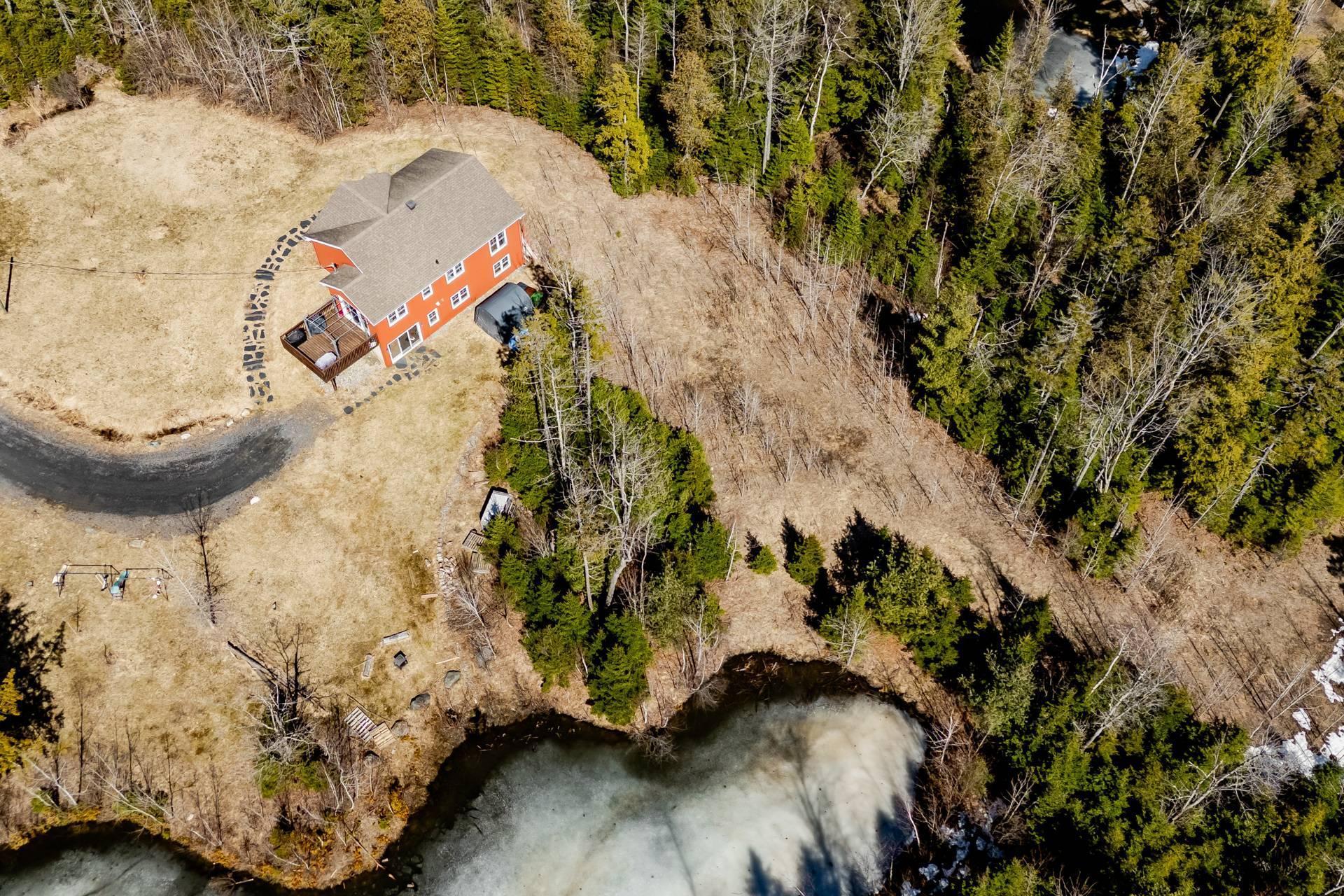 









1065


Rue du Val-des-Pruches

,
Sherbrooke (Brompton/Rock Forest/Saint-Élie/Deauville),




QC
J1N0A1

