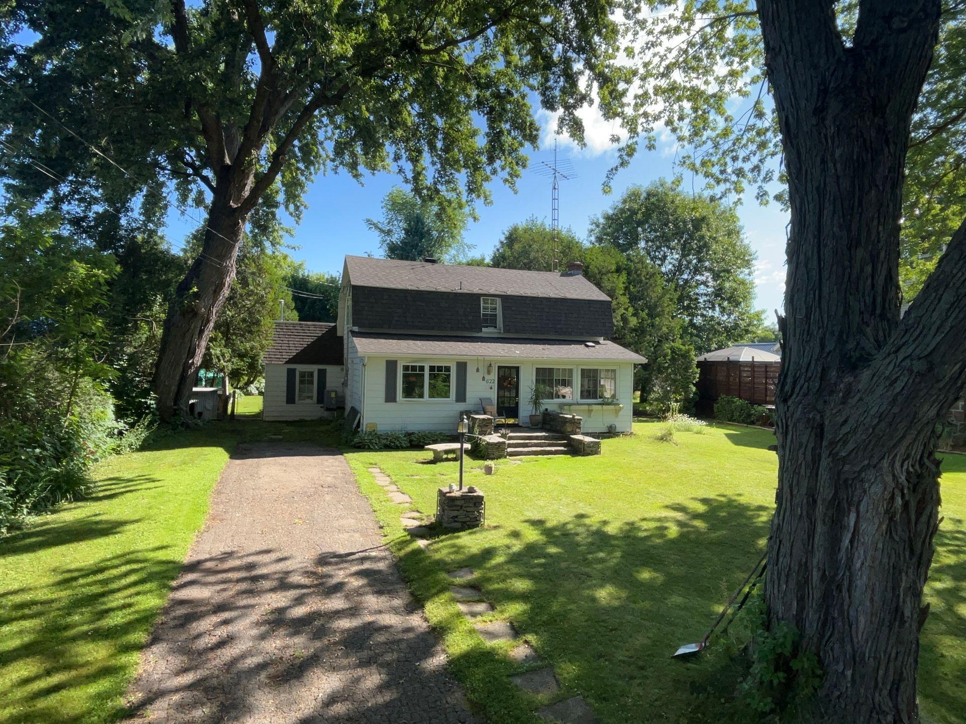 









622


Route des Outaouais

,
Brownsburg-Chatham,




QC
J8G2H5


