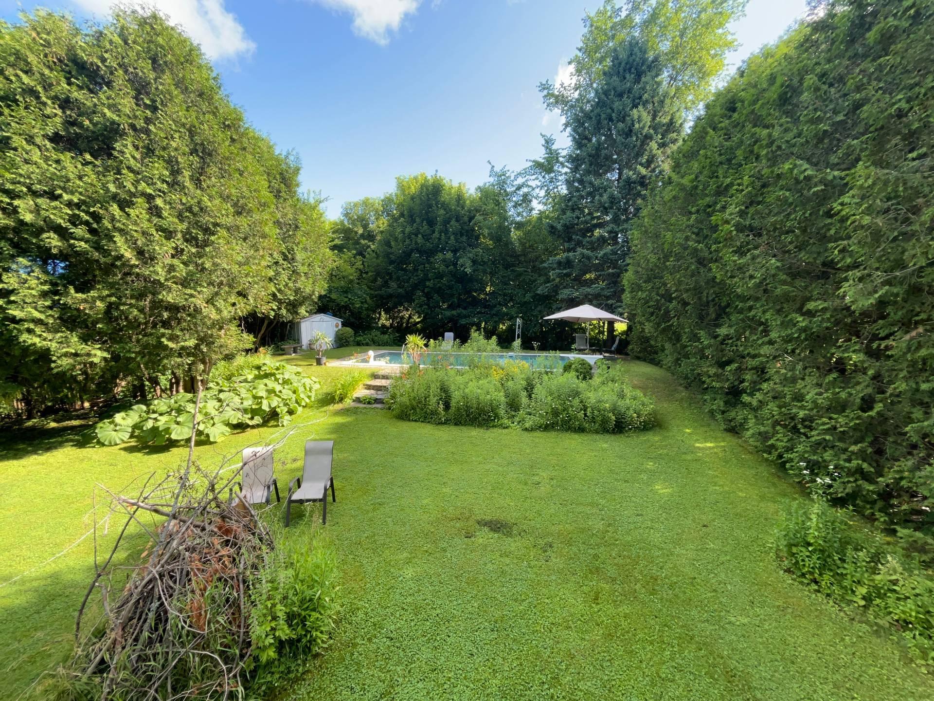 









622


Route des Outaouais

,
Brownsburg-Chatham,




QC
J8G2H5


