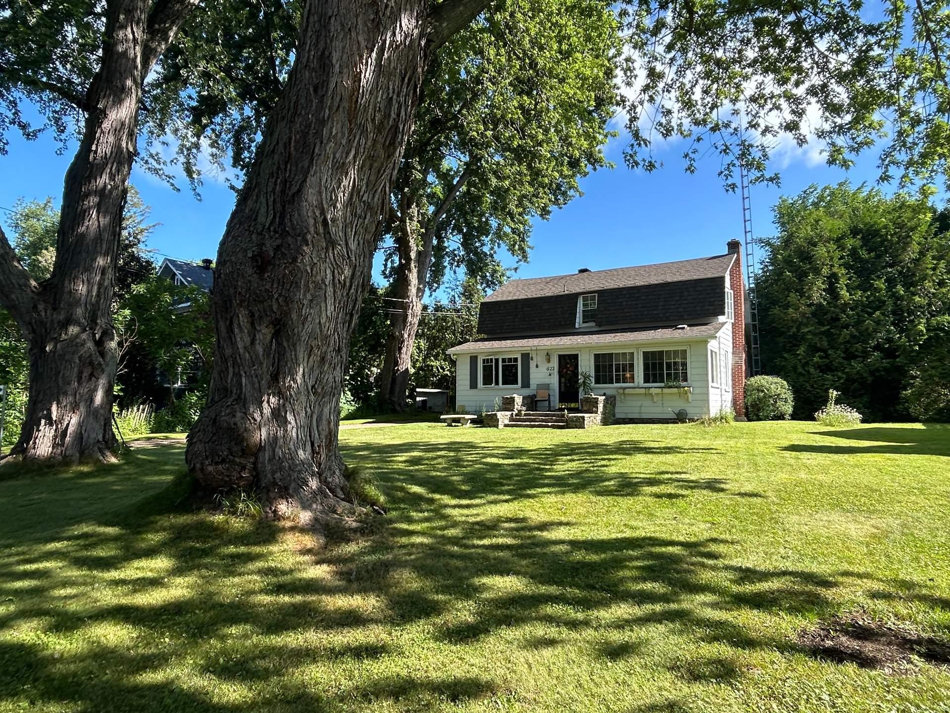 









622


Route des Outaouais

,
Brownsburg-Chatham,




QC
J8G2H5

