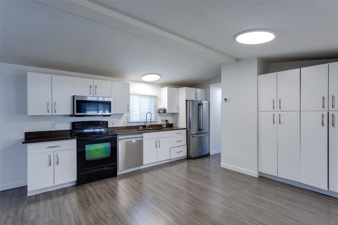 









720


Commonwealth

Road, 62,
Lake Country,




BC
V4V 1R6

