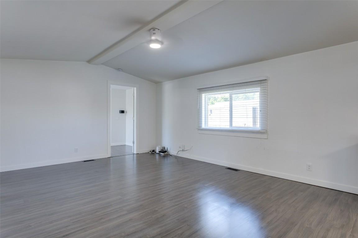 









720


Commonwealth

Road, 62,
Lake Country,




BC
V4V 1R6

