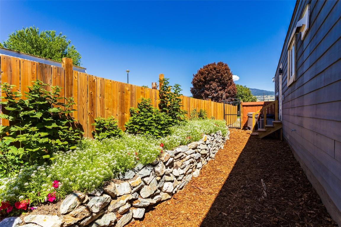 









720


Commonwealth

Road, 62,
Lake Country,




BC
V4V 1R6

