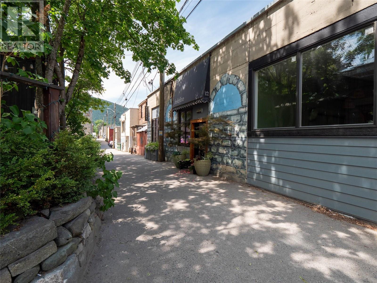 












696 Baker Street

,
Nelson,




British Columbia
V1L4H6

