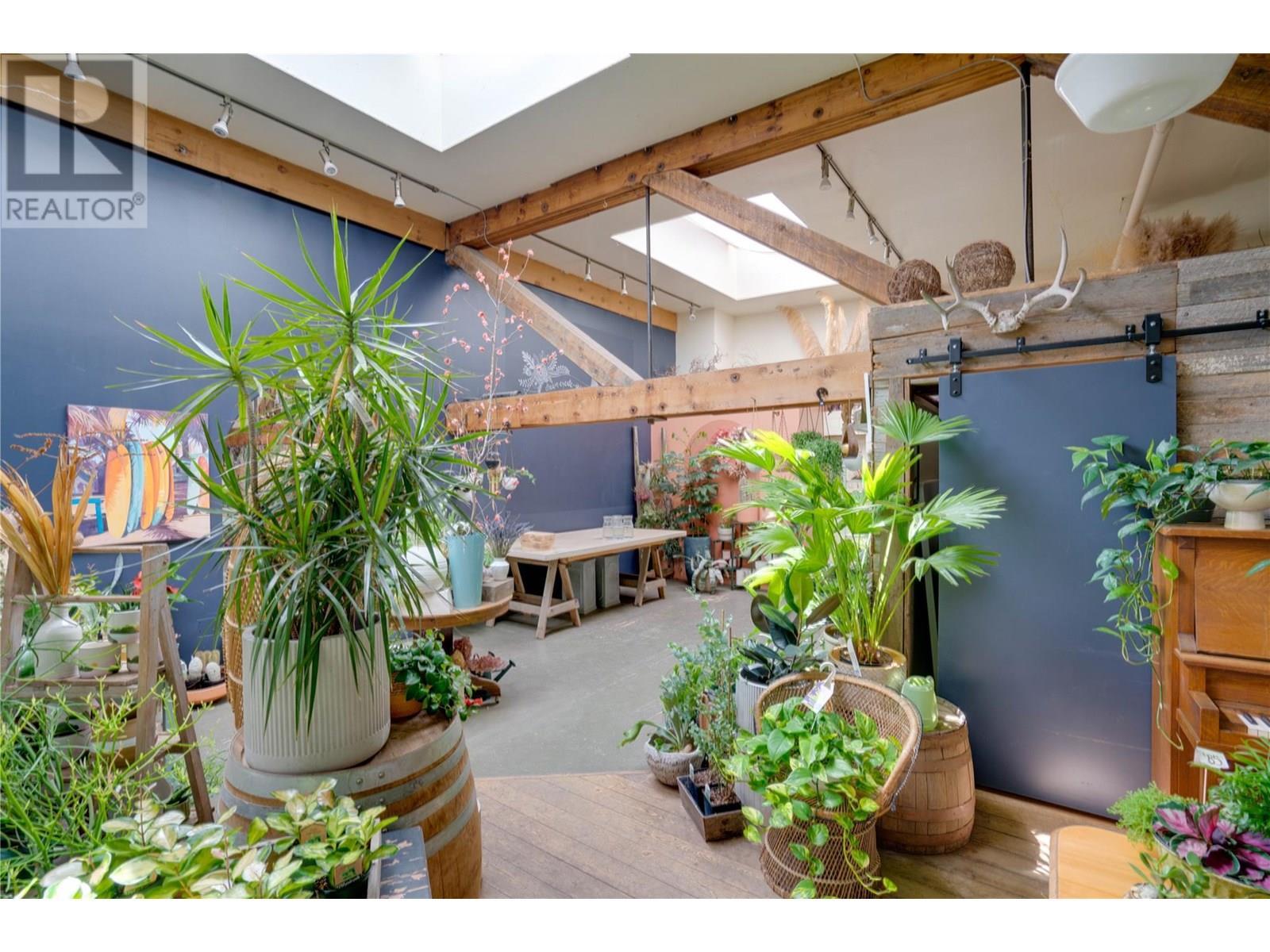 












696 Baker Street

,
Nelson,




British Columbia
V1L4H6

