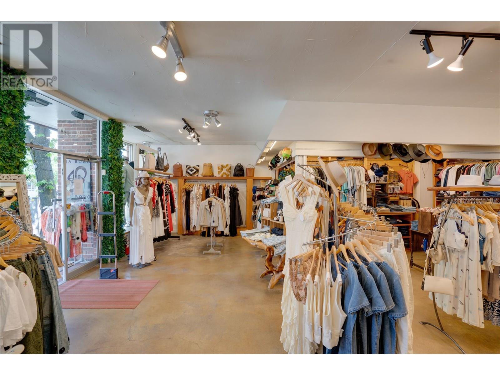 












696 Baker Street

,
Nelson,




British Columbia
V1L4H6

