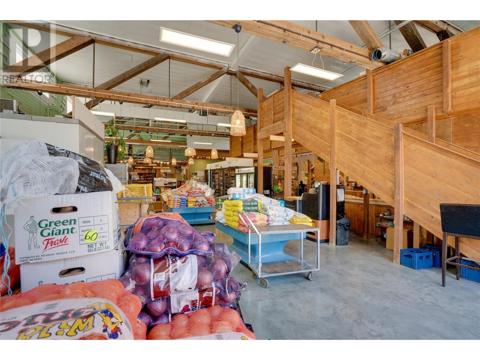 












696 Baker Street

,
Nelson,




British Columbia
V1L4H6

