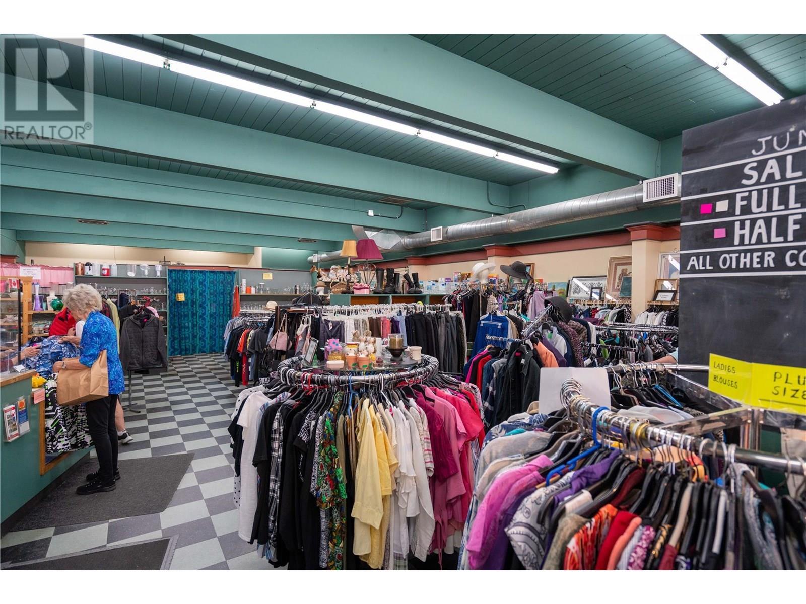 












696 Baker Street

,
Nelson,




British Columbia
V1L4H6

