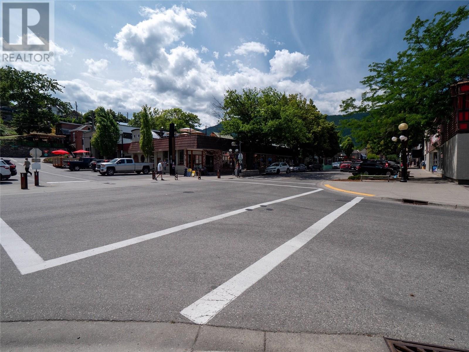 












696 Baker Street

,
Nelson,




British Columbia
V1L4H6

