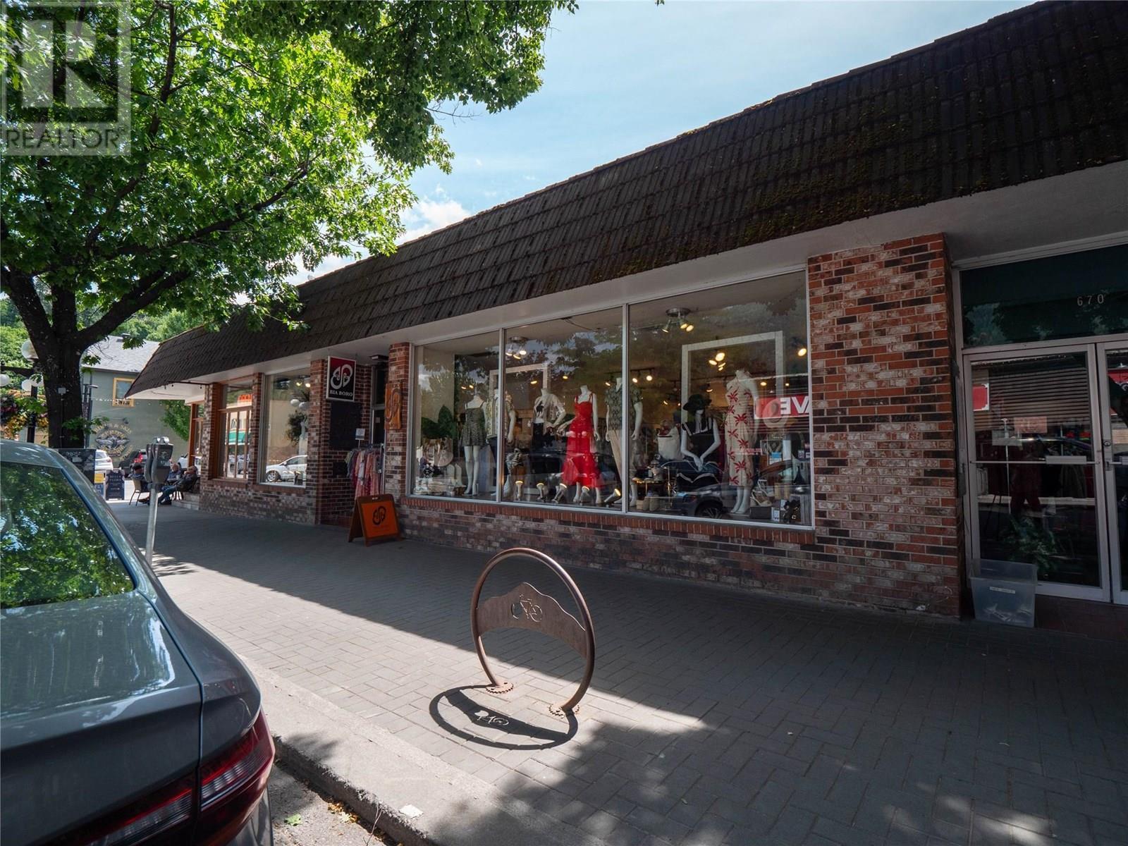 












696 Baker Street

,
Nelson,




British Columbia
V1L4H6

