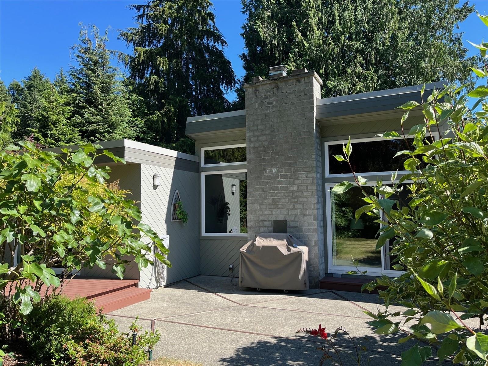 









955


Ballenas

Rd,
Parksville,




BC
V9P 1T4

