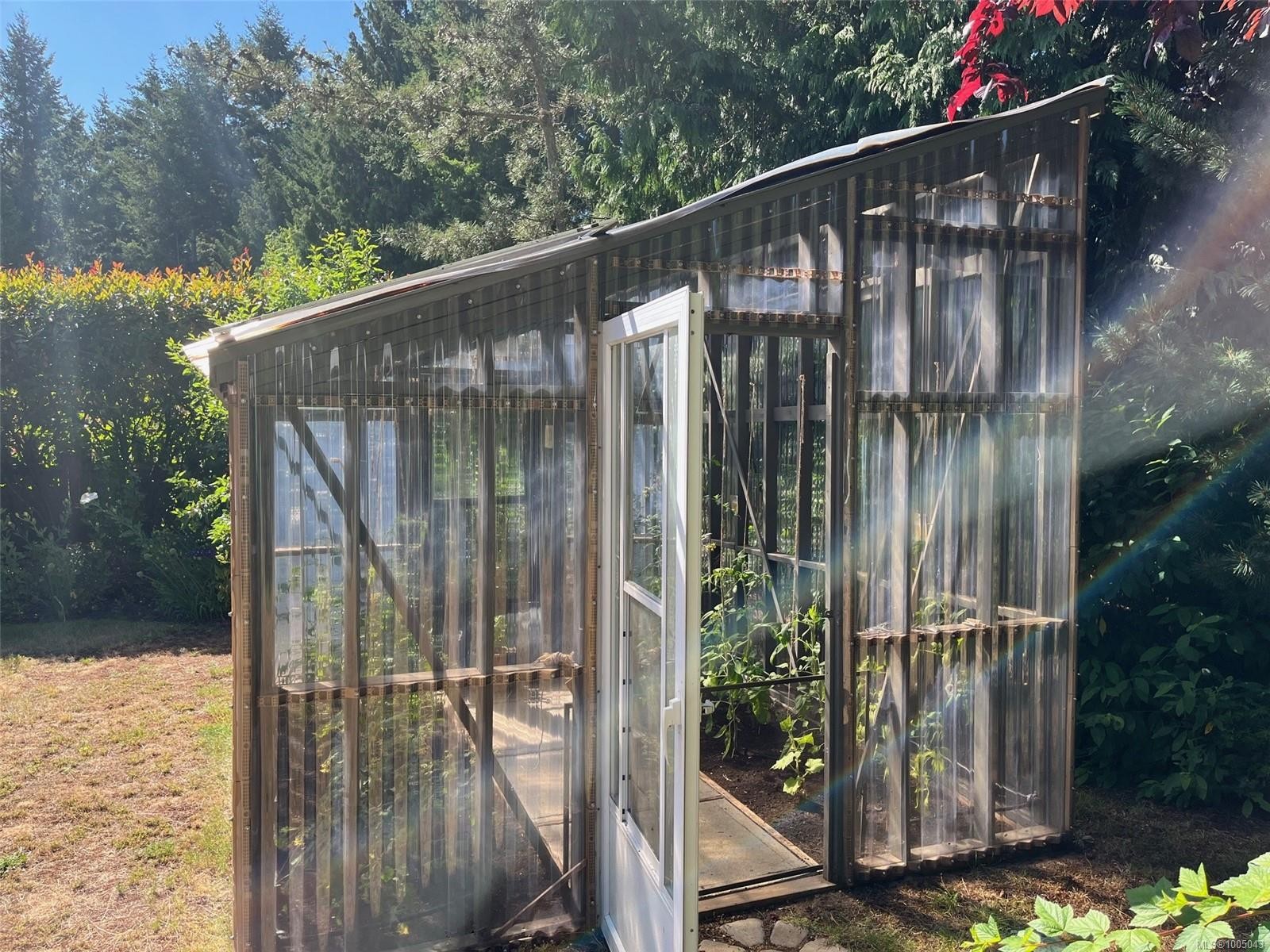 









955


Ballenas

Rd,
Parksville,




BC
V9P 1T4

