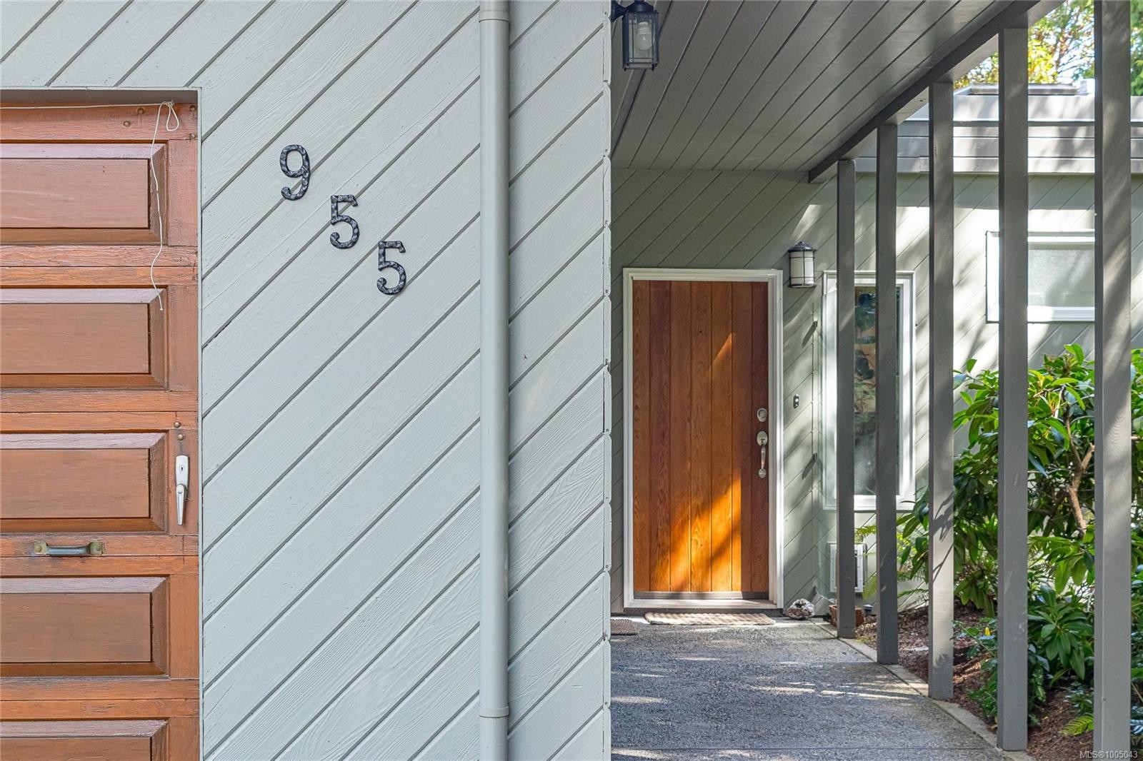 









955


Ballenas

Rd,
Parksville,




BC
V9P 1T4

