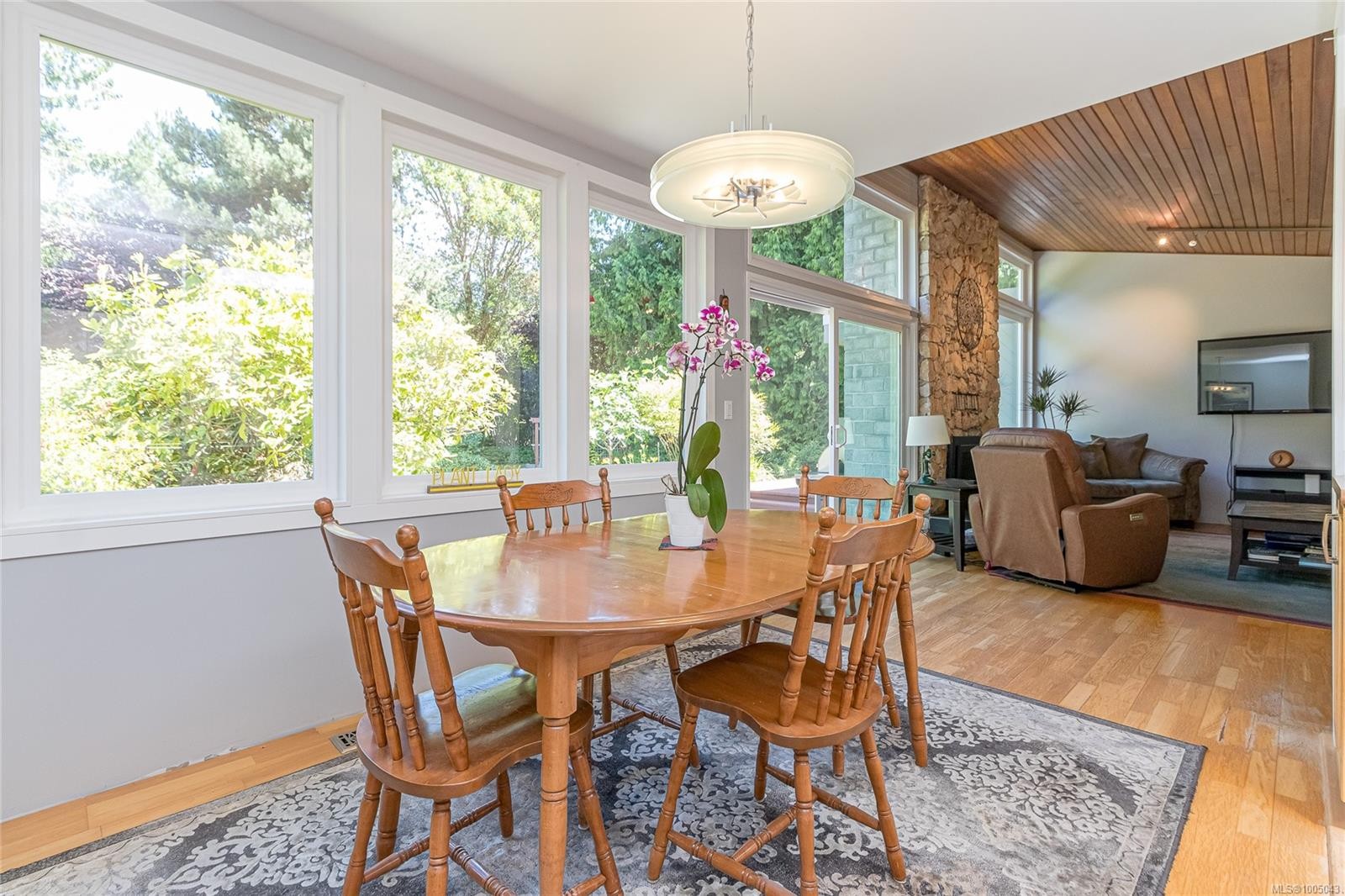 









955


Ballenas

Rd,
Parksville,




BC
V9P 1T4


