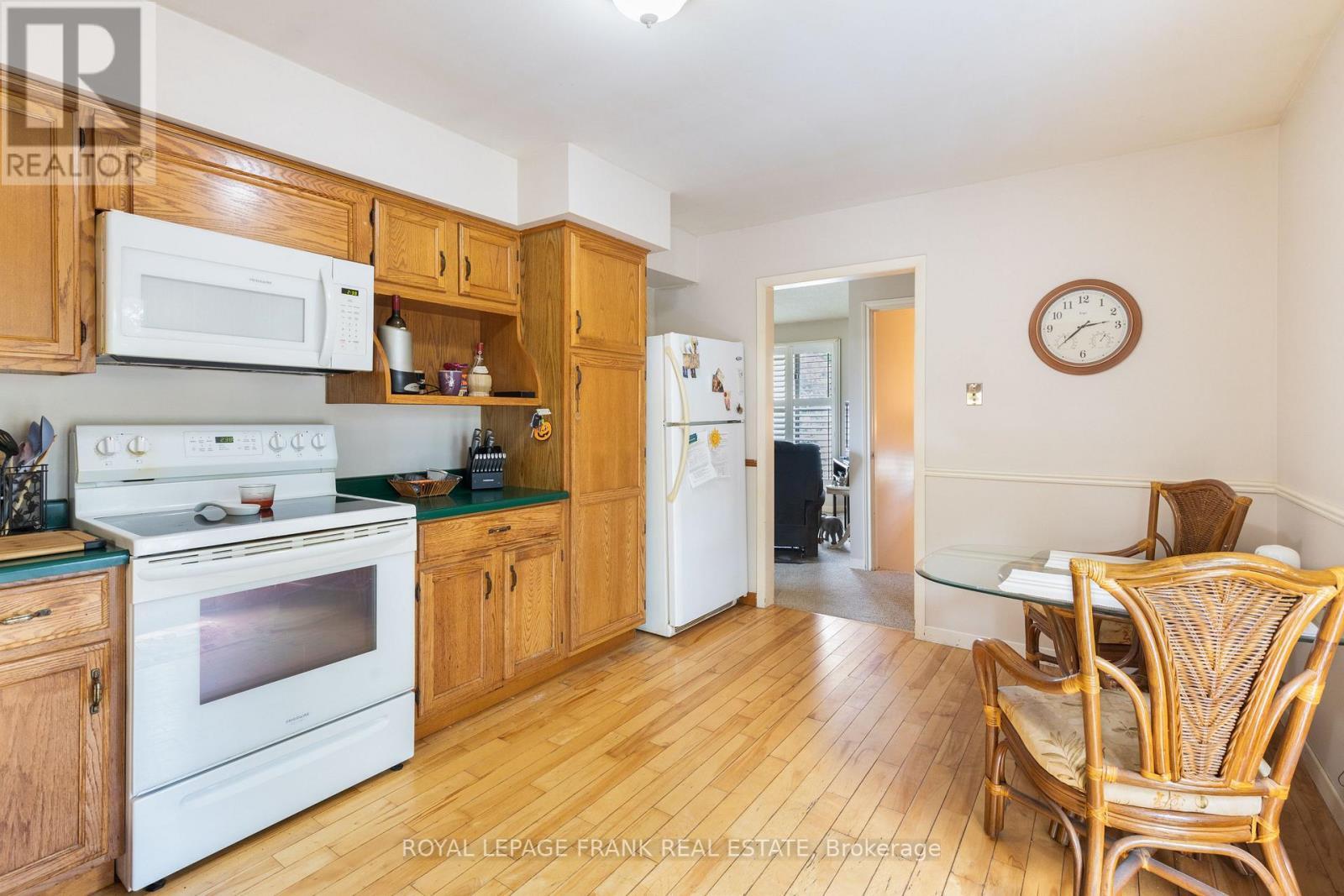 












2558 FOXMEADOW ROAD

,
Peterborough East (South),




Ontario
K9L1X2

