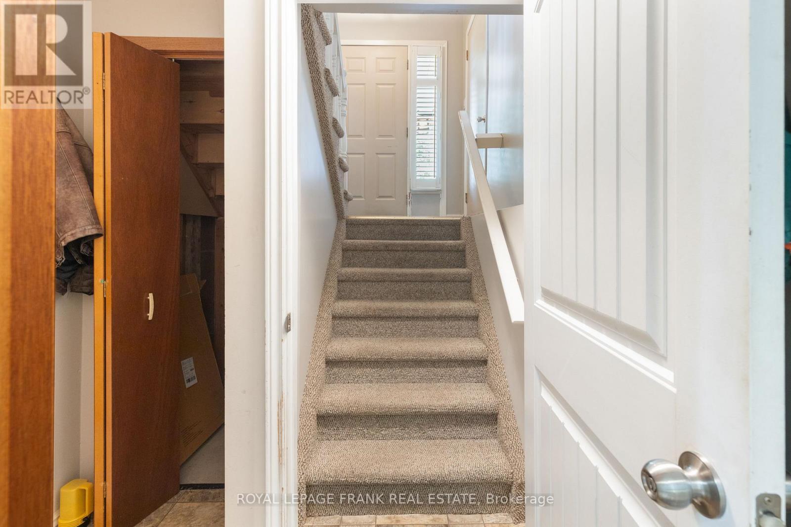 












2558 FOXMEADOW ROAD

,
Peterborough East (South),




Ontario
K9L1X2

