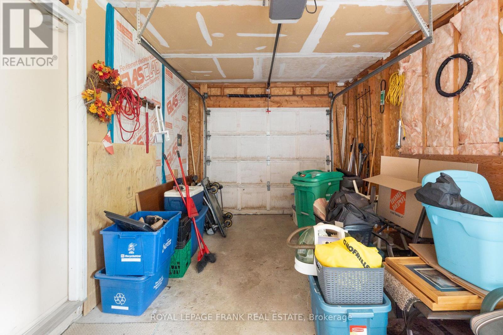 












2558 FOXMEADOW ROAD

,
Peterborough East (South),




Ontario
K9L1X2

