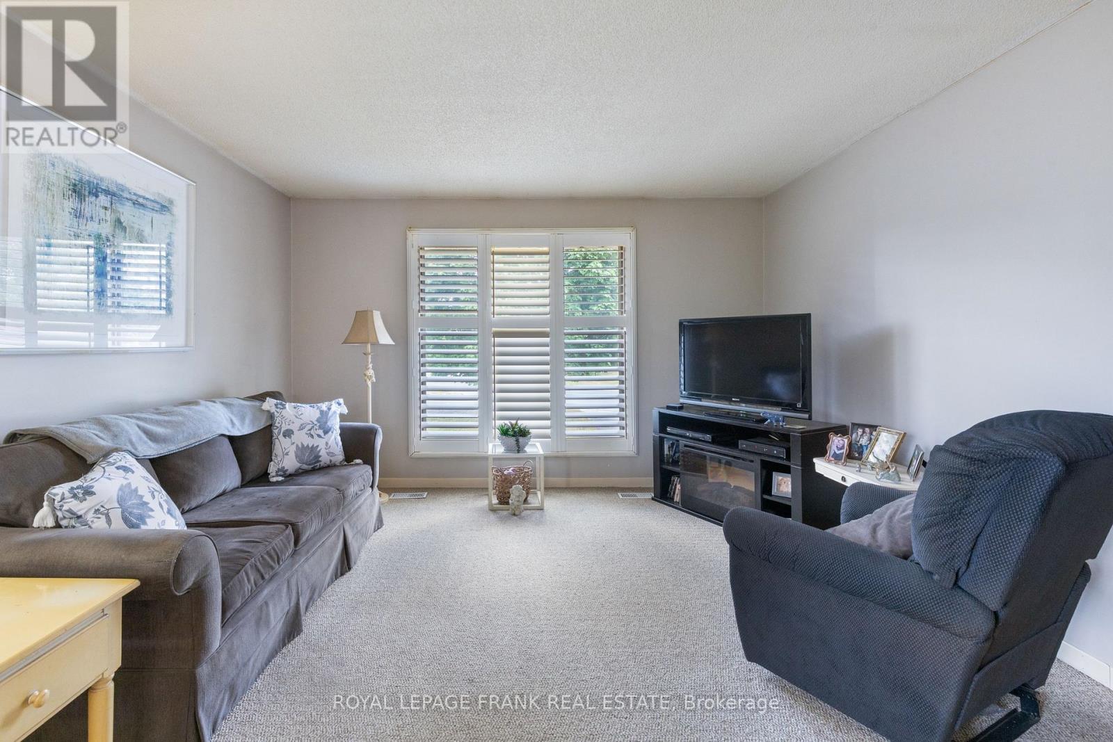 












2558 FOXMEADOW ROAD

,
Peterborough East (South),




Ontario
K9L1X2

