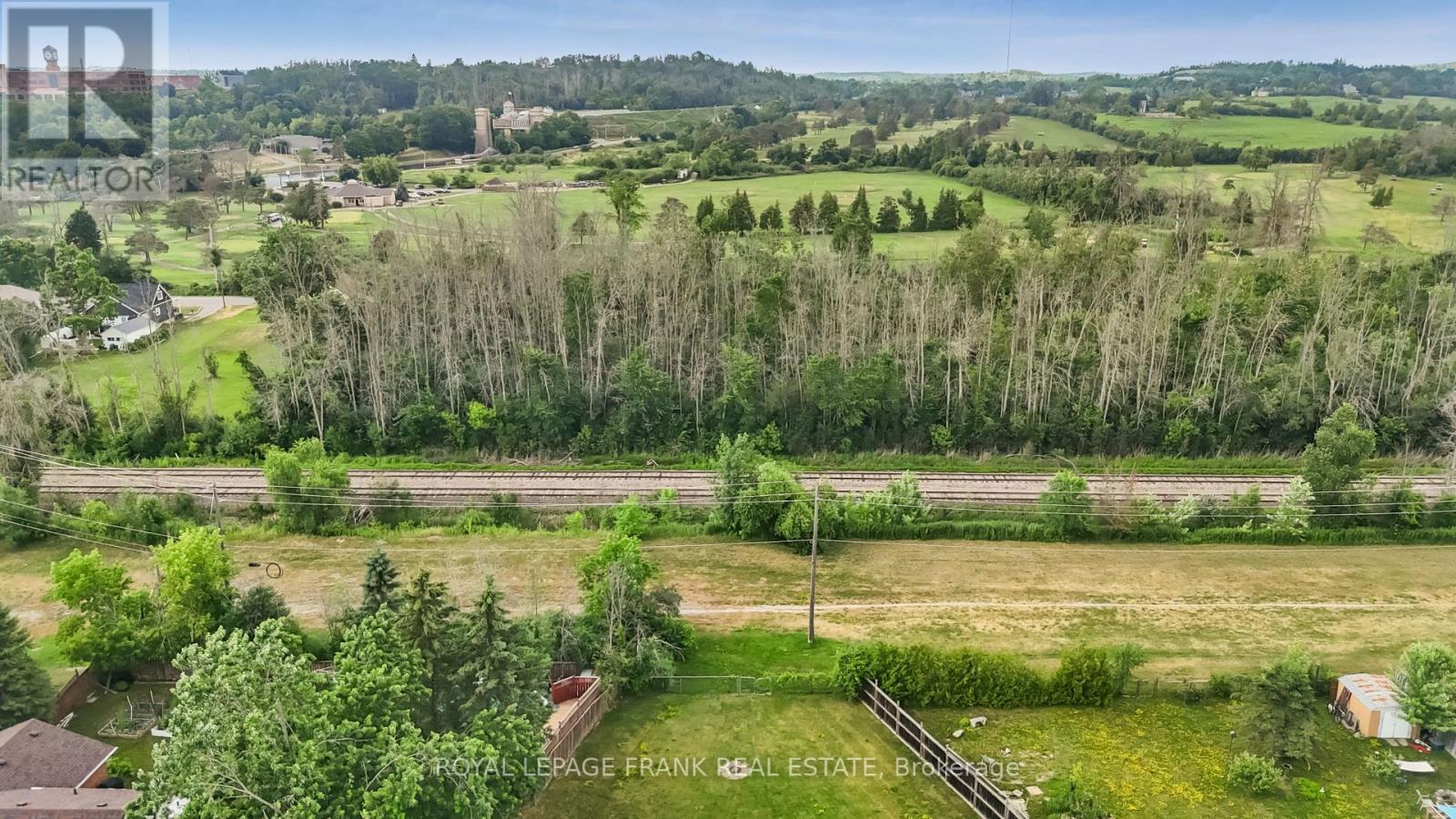 












2558 FOXMEADOW ROAD

,
Peterborough East (South),




Ontario
K9L1X2

