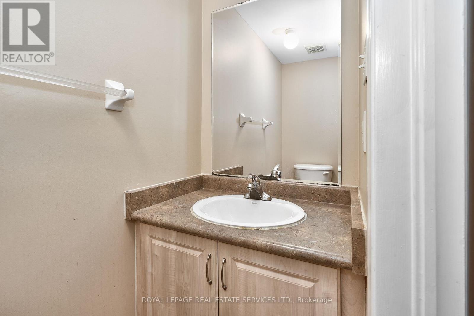 












1765 COBRA CRESCENT

,
Burlington,




Ontario
L7L7L6

