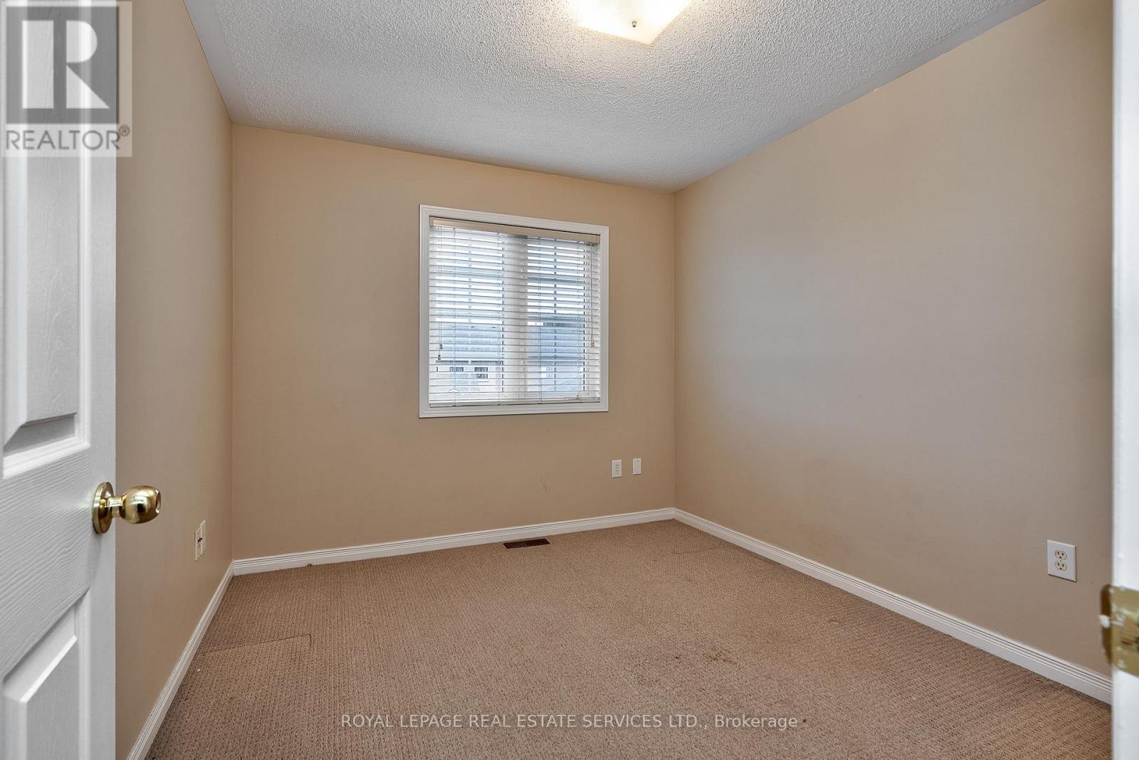 












1765 COBRA CRESCENT

,
Burlington,




Ontario
L7L7L6


