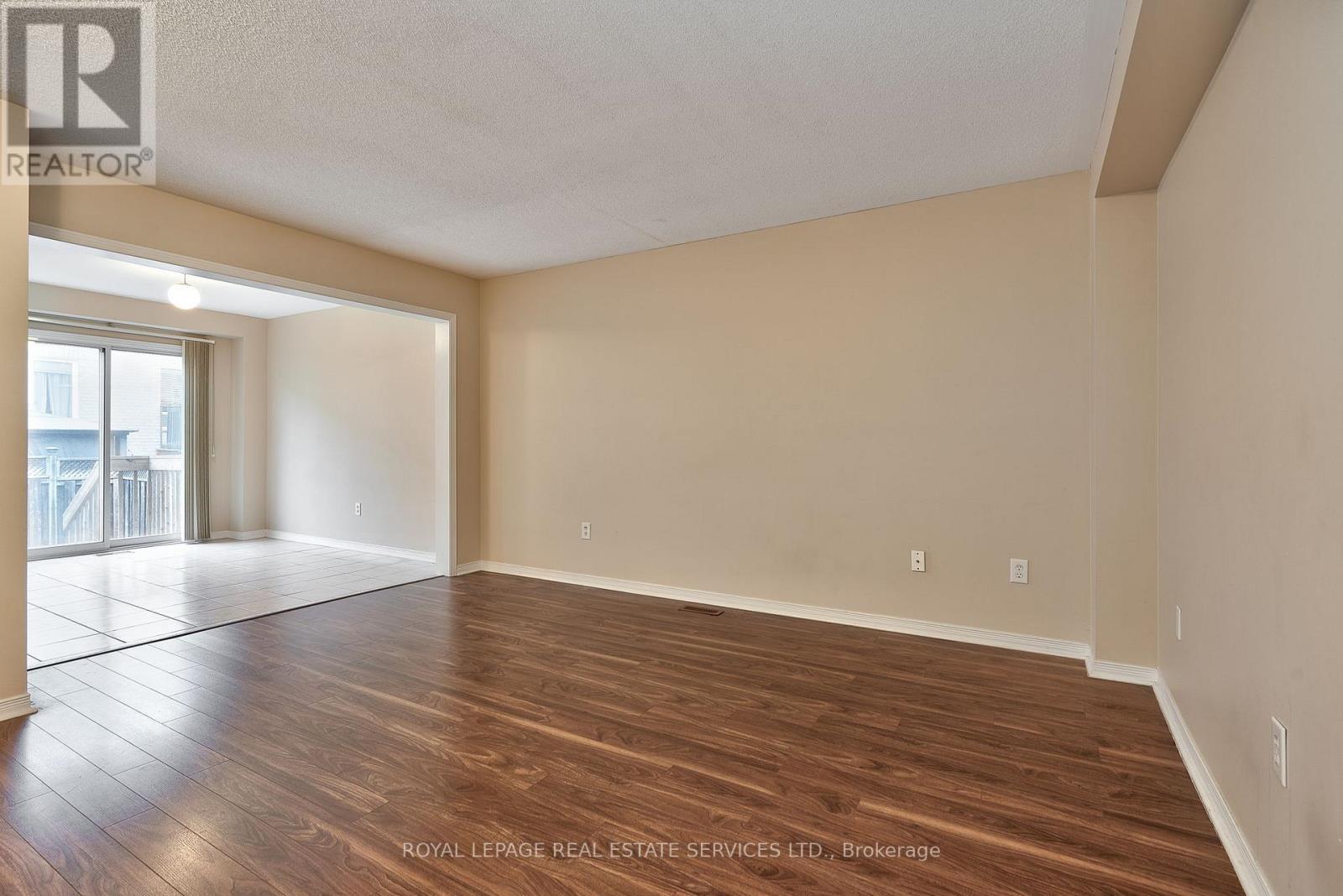












1765 COBRA CRESCENT

,
Burlington,




Ontario
L7L7L6

