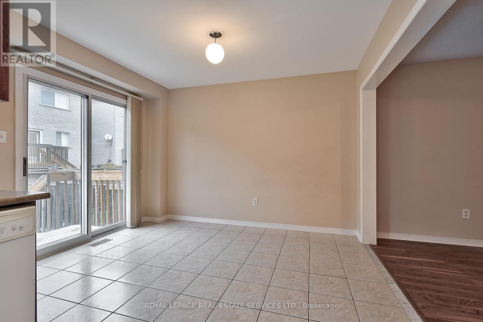 












1765 COBRA CRESCENT

,
Burlington,




Ontario
L7L7L6

