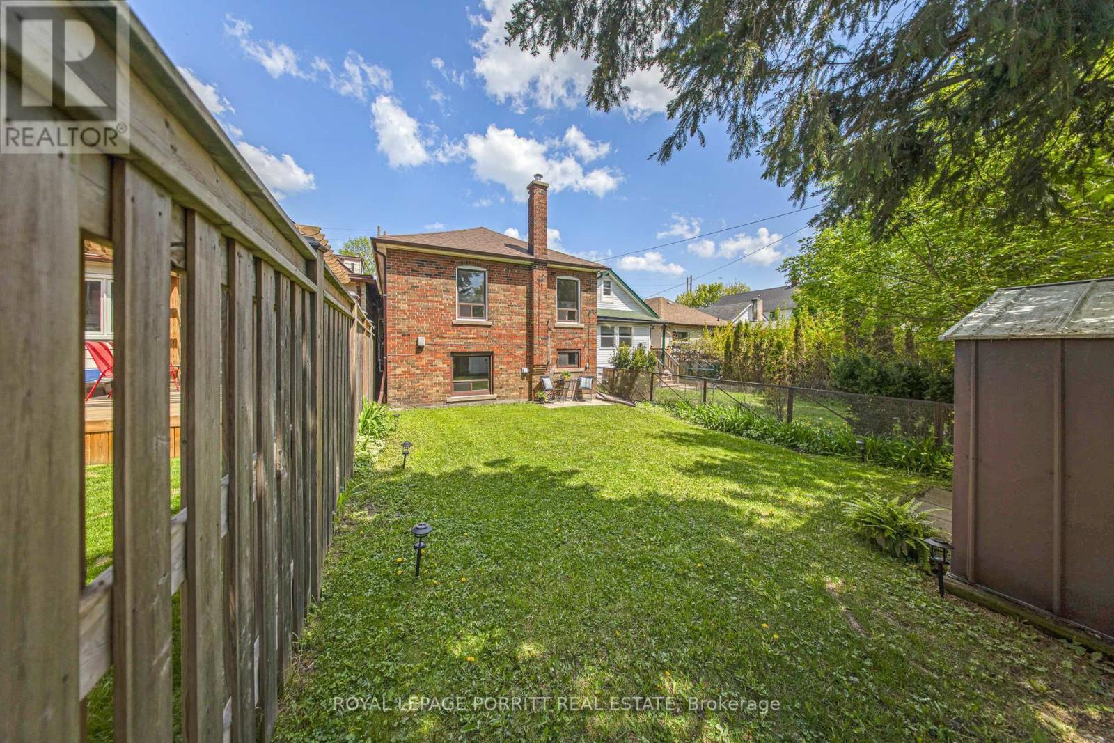 












126 A SIXTEENTH STREET

,
Toronto,




Ontario
M8V3K1

