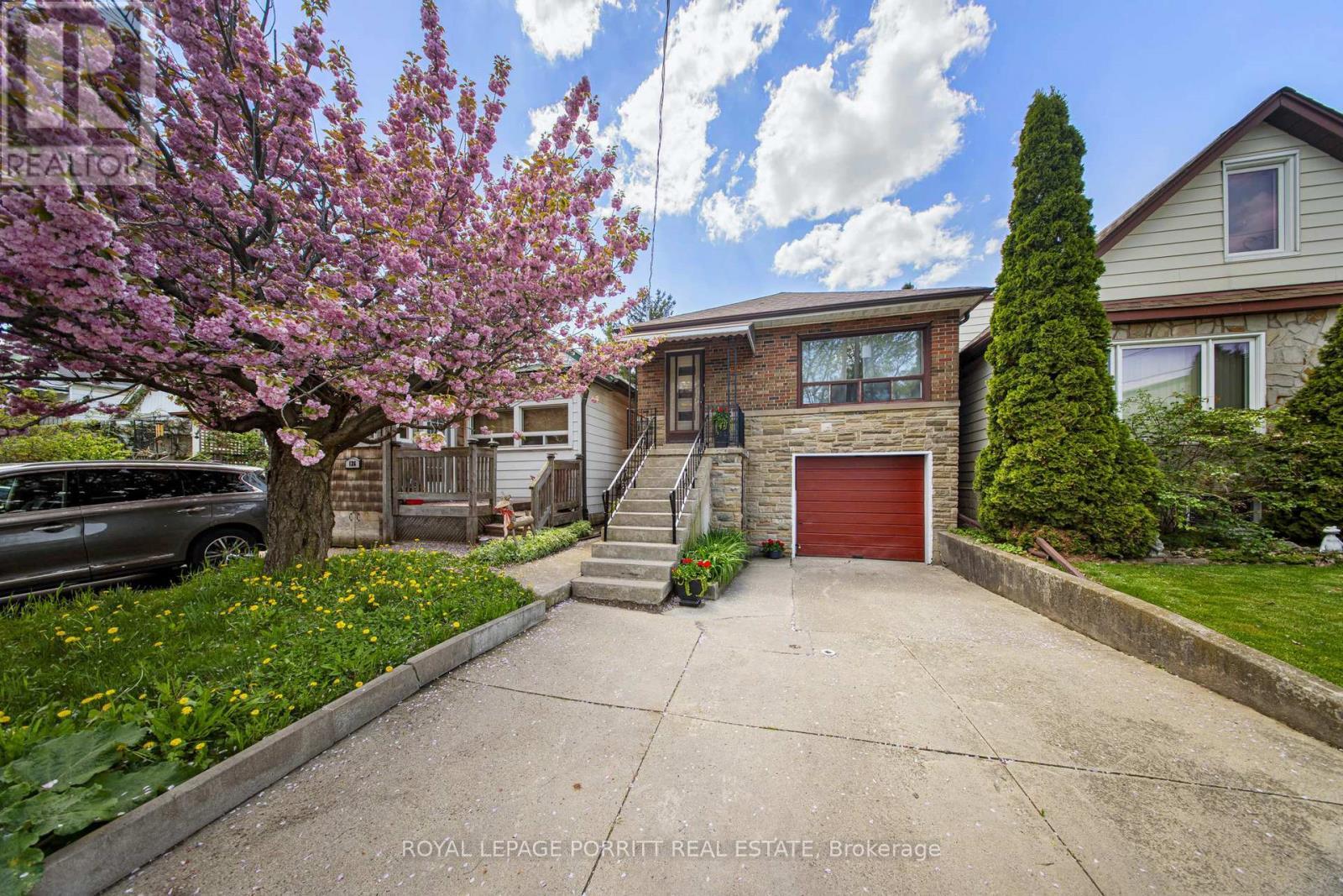 












126 A SIXTEENTH STREET

,
Toronto,




Ontario
M8V3K1

