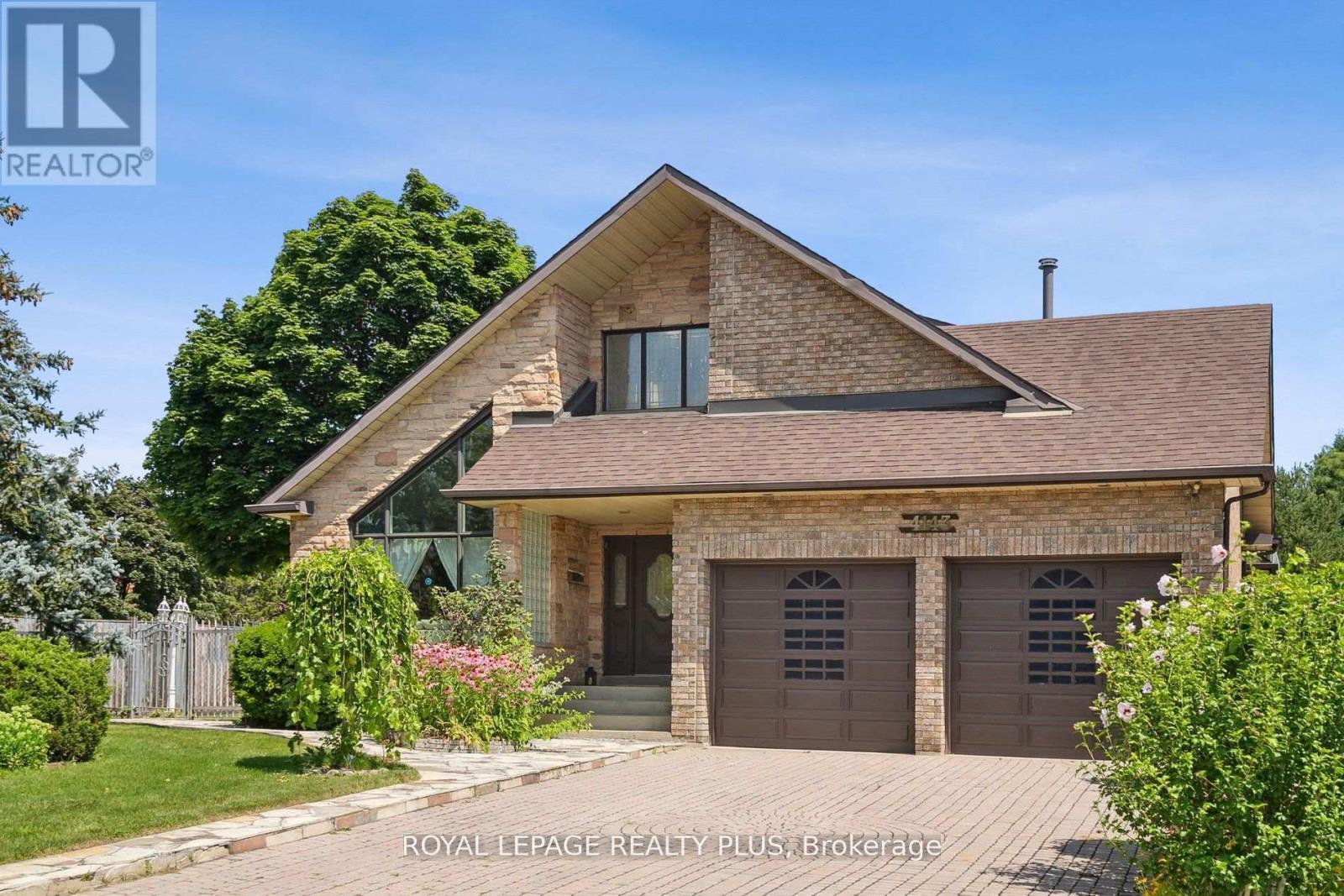 












4143 TAPESTRY TRAIL

,
Mississauga,




Ontario
L4W4E4

